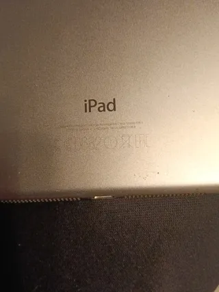 iPad Air 12.5.7 32GB