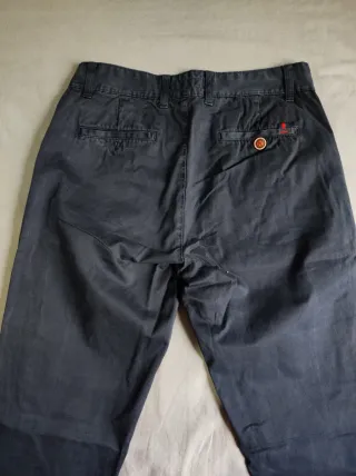 Pantalón chino azul marino