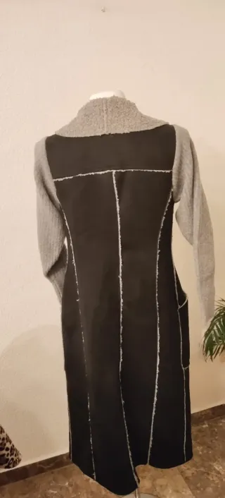 Abrigo Mymo en antelina piel vuelta borreguito