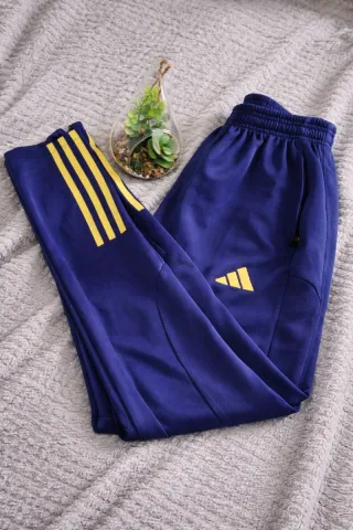 ¡No te lo pierdas! Pantalón Adidas España 3 Rayas