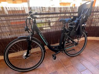 Bicicleta Eléctrica Urbana Negra