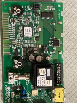 Placa electronica caldera junkers  zw24 AE23