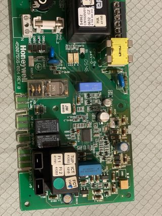 Placa electronica caldera junkers  zw24 AE23