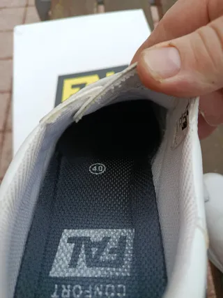 Zapatos de trabajo FAL blancos talla 40