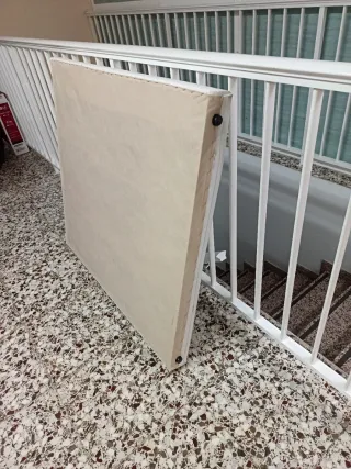 Cabezal de cama tapizado blanco