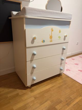 Cómoda bebé cambiador 4 cajones