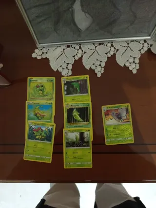 Cartas Pokémon: Caterpie, Metapod y Butterfree