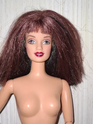 Barbie bambola nuda