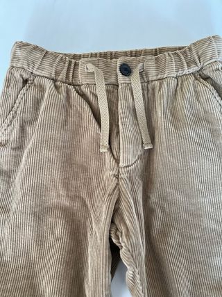 Pantaloni in velluto a coste marroni