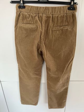 Pantaloni in velluto a coste marroni