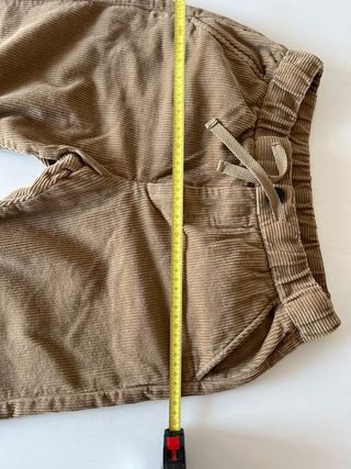 Pantaloni in velluto a coste marroni