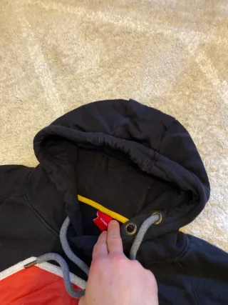 Sudadera Oliver Negra Roja Y2K Retro Baggy