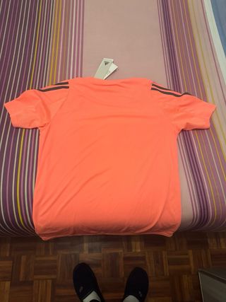 Camiseta deportiva Adidas naranja