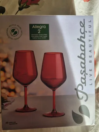 2 Calici Rossi in Vetro