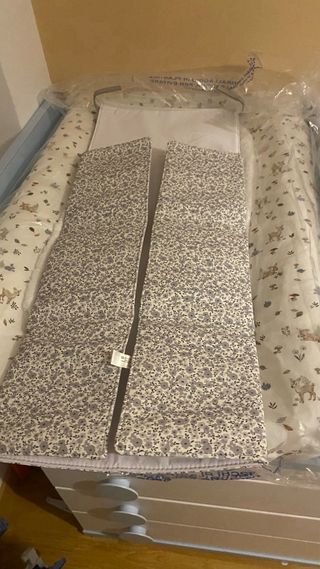 Cambiador portátil Pasito a Pasito floral