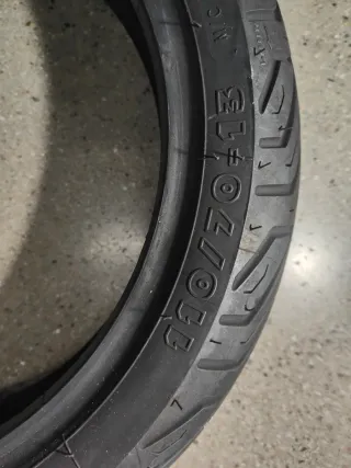 Neumático Michelin 110/70-13