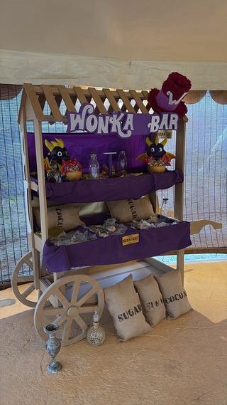 Alquiler Candy Bar madera eventos/ Mesa Dulces