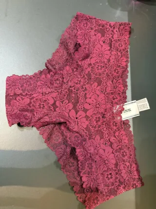 Braguita encaje Victoria's Secret morada