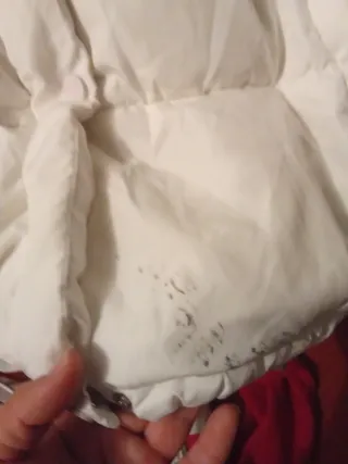 Abrigo negro con capucha y pelo , más chaquetas