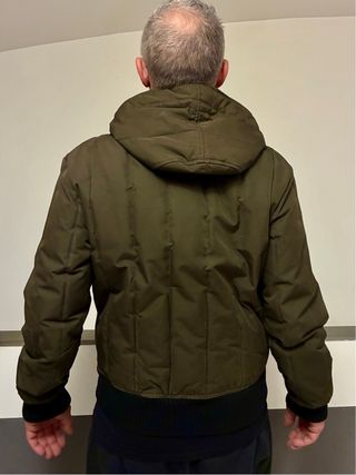 Giubbotto imbottito con cappuccio verde