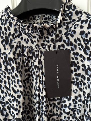 Blusa Zara Animal Print Fruncidos Talla M. Nueva