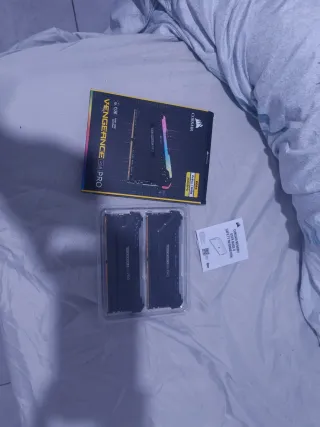 RAMCorsair VengeancePro RGB 3600MHz 2X8gb/16GBCL30