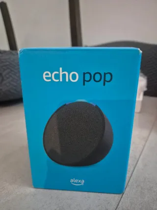 Echo Pop di Alexa Blu