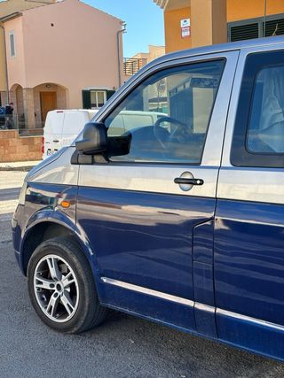 Volkswagen Transporter T5 2004