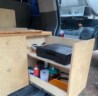 Volkswagen Transporter T5 2004