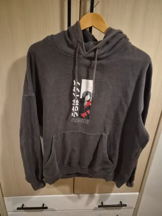 Sudadera Itachi Naruto Pull&Bear Talla M