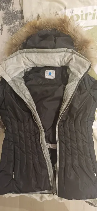Chaqueta esqui Luhta negra con cuello de pelo