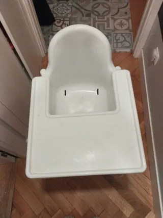 Trona infantil blanca