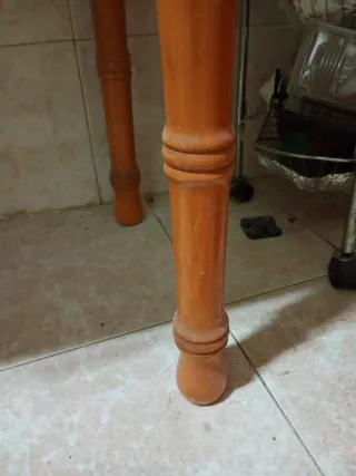 Mesa de cocina de madera provenzal