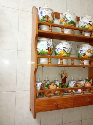 Mesa de cocina de madera provenzal