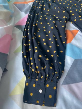 Camisa Mango lunares S manga abullonada