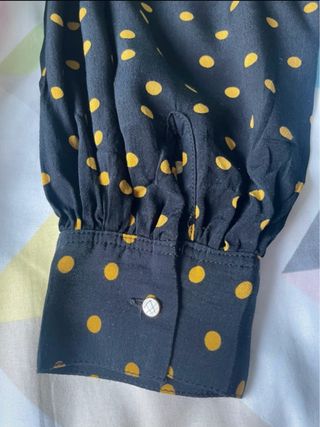 Camisa Mango lunares S manga abullonada