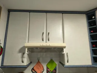 Muebles cocina c/ desayunador y electrodomésticos