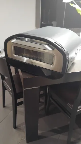 Forno elettrico per pizza napoletana che arriva a