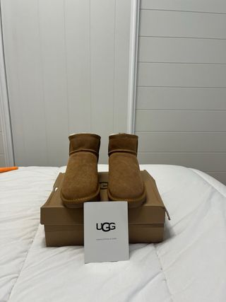 Botas UGG Ultra Mini Chestnut Nuevas Talla 38