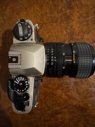 Nikon FE10 Fotocamera Reflex Analogica+zoom Nikkor