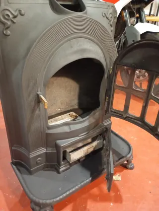 Estufa salamandra de hierro fundido