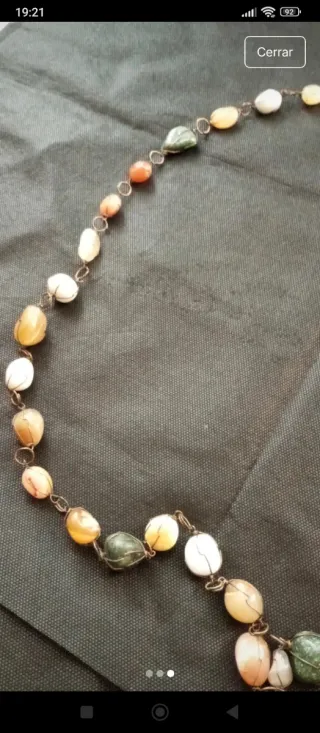 Collar de piedras naturales