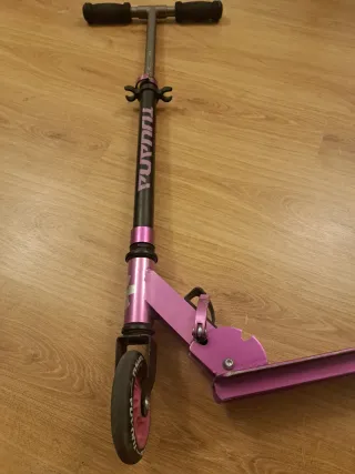 Patinete marca Tijuana Morado