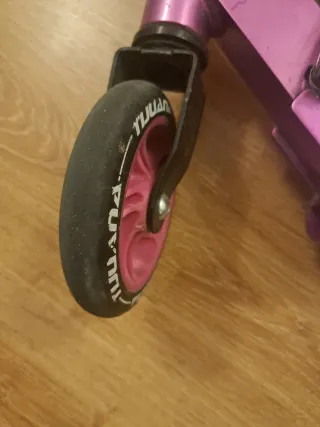 Patinete marca Tijuana Morado