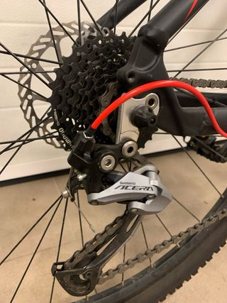 Bicicleta MTB CLOOT Negra y Roja