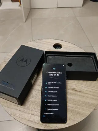 Motorola Razr 40 Ultra. Display nuovo