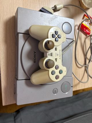 Consola Sony Playstation 1 PS1 Gris con mando
