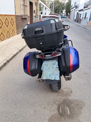 Moto Turismo Azul 750 cc