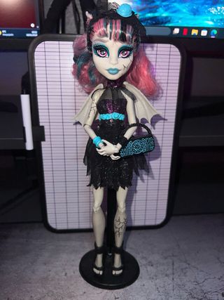 Monster High Rochelle G1 Zombie Shake