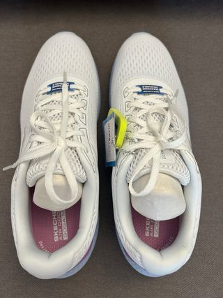 Zapatillas Skechers Mujer. Talla 39. Nuevas